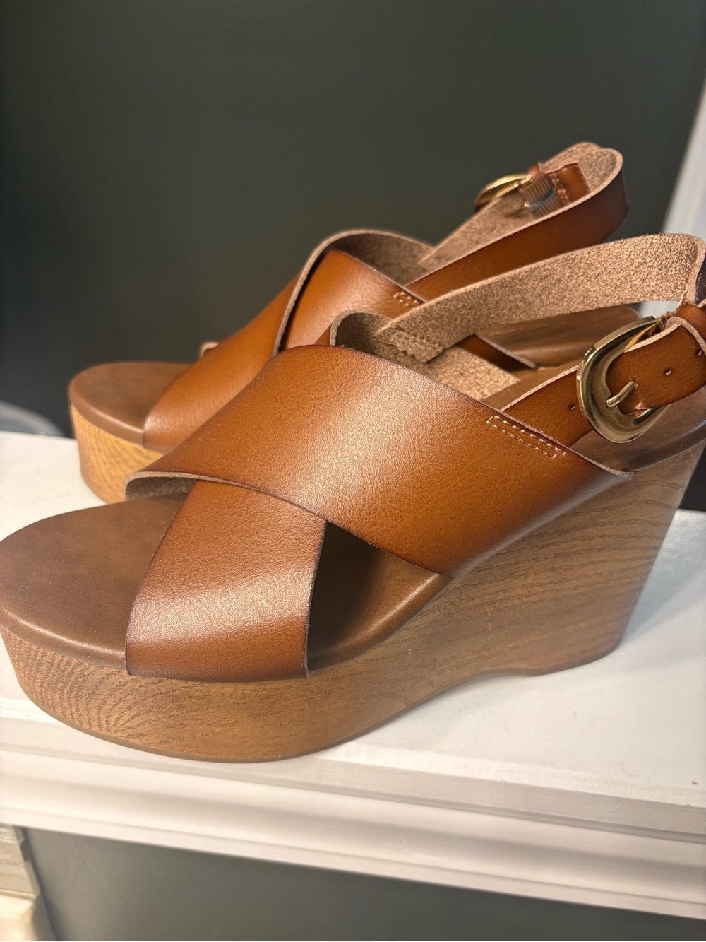Old Navy Cognac Platform Wedge Sandals